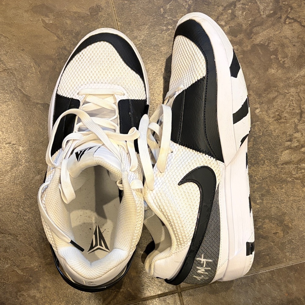 Nike Men’s White and Black Athletic Shoes (worn maybe 5 times)